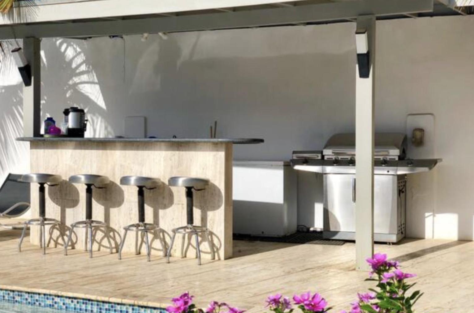 Genesis Apartments Palm Beach Eksteriør billede