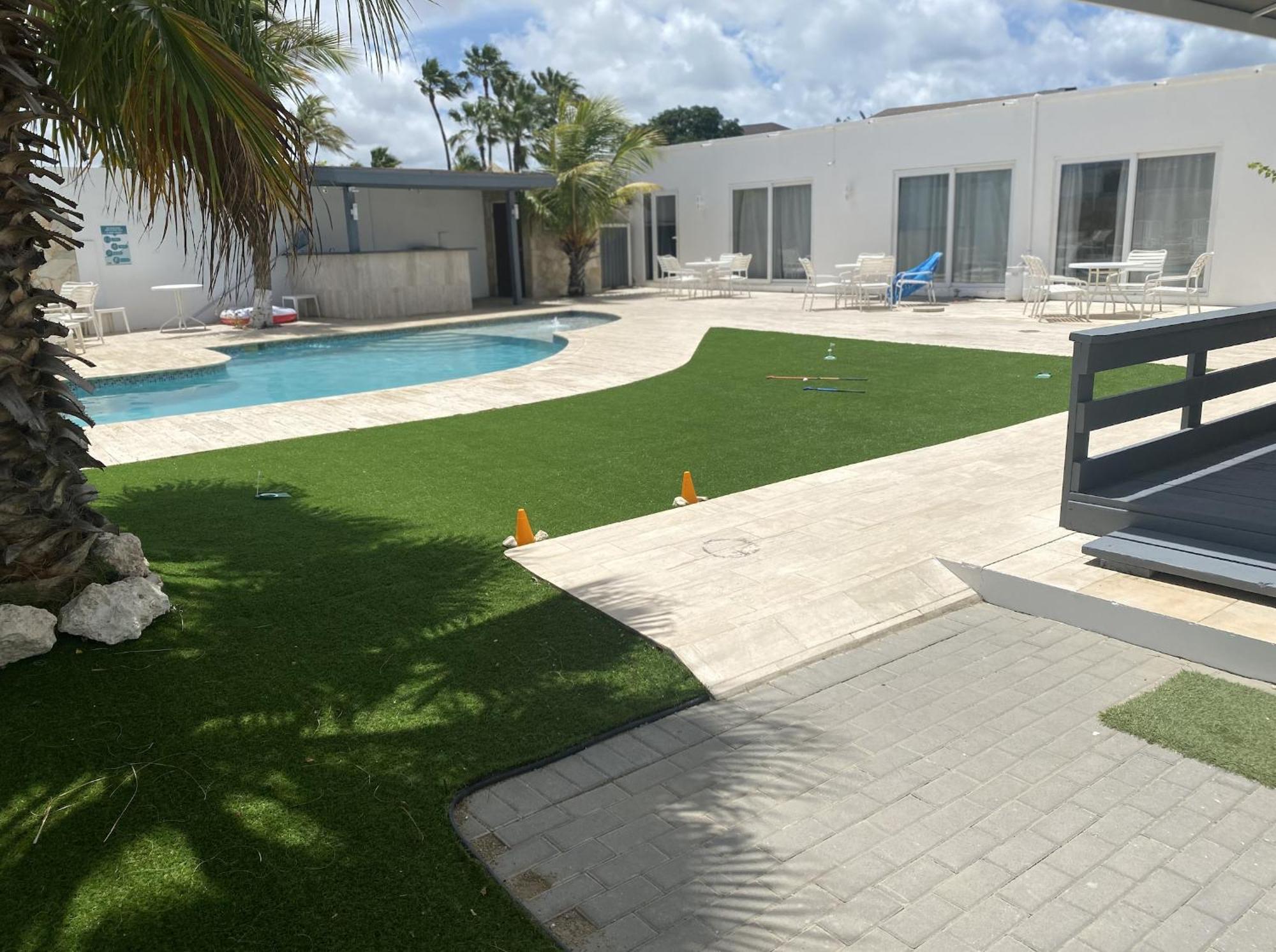 Genesis Apartments Palm Beach Eksteriør billede