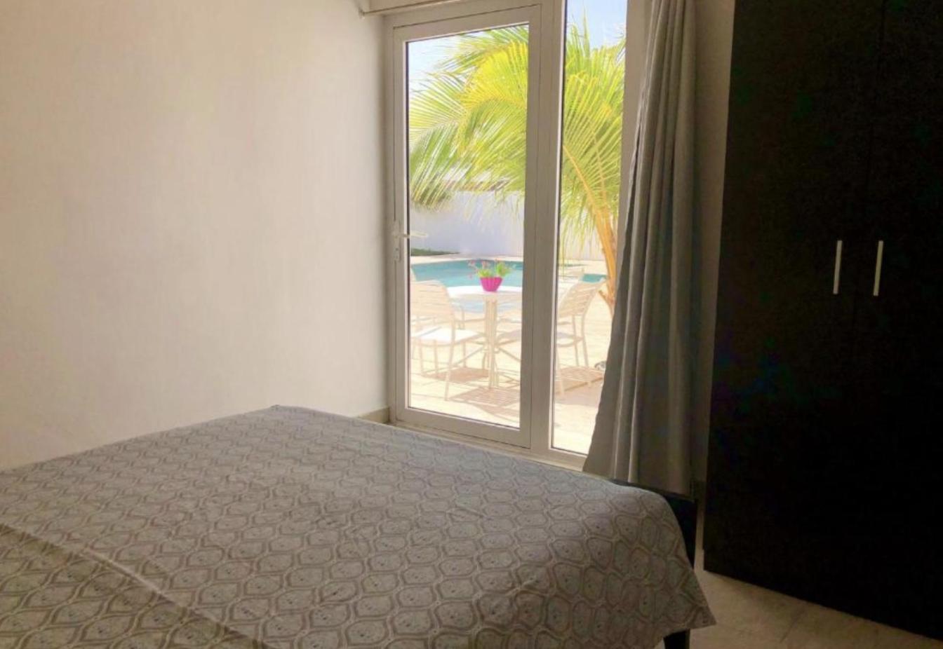 Genesis Apartments Palm Beach Eksteriør billede